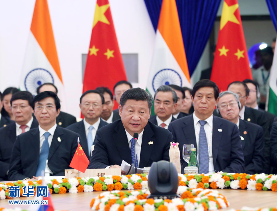 10月16日，金磚國家領導人第八次會晤在印度果阿舉行。中國國家主席習近平、印度總理莫迪、南非總統祖馬、巴西總統特梅爾、俄羅斯總統普京出席。習近平發表題為《堅定信心　共謀發展》的重要講話。新華社記者姚大偉攝 