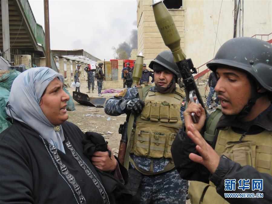 （國際）（4）數百摩蘇爾平民從“伊斯蘭國”武裝分子控制區撤離