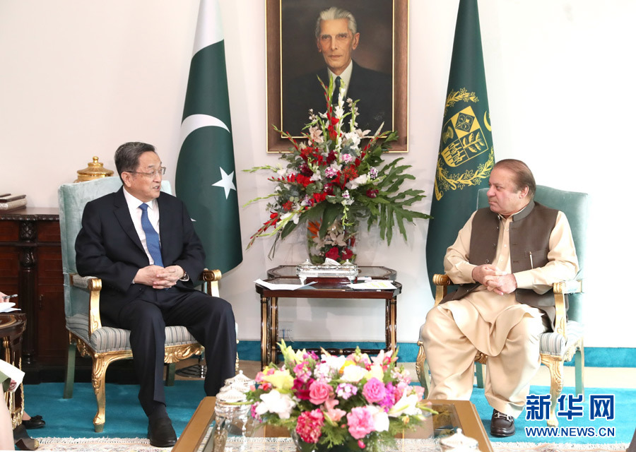 4月5日至6日，應巴基斯坦參議院主席拉巴尼邀請，全國政協主席俞正聲對巴基斯坦進行正式友好訪問。這是4月6日，俞正聲在伊斯蘭堡會見巴基斯坦總理謝裏夫。新華社記者馬佔成攝