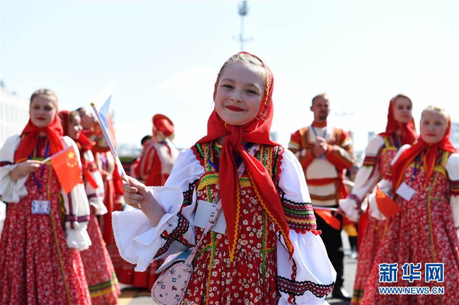 （文化）（4）花車巡遊奏響中俄“最炫”民族風