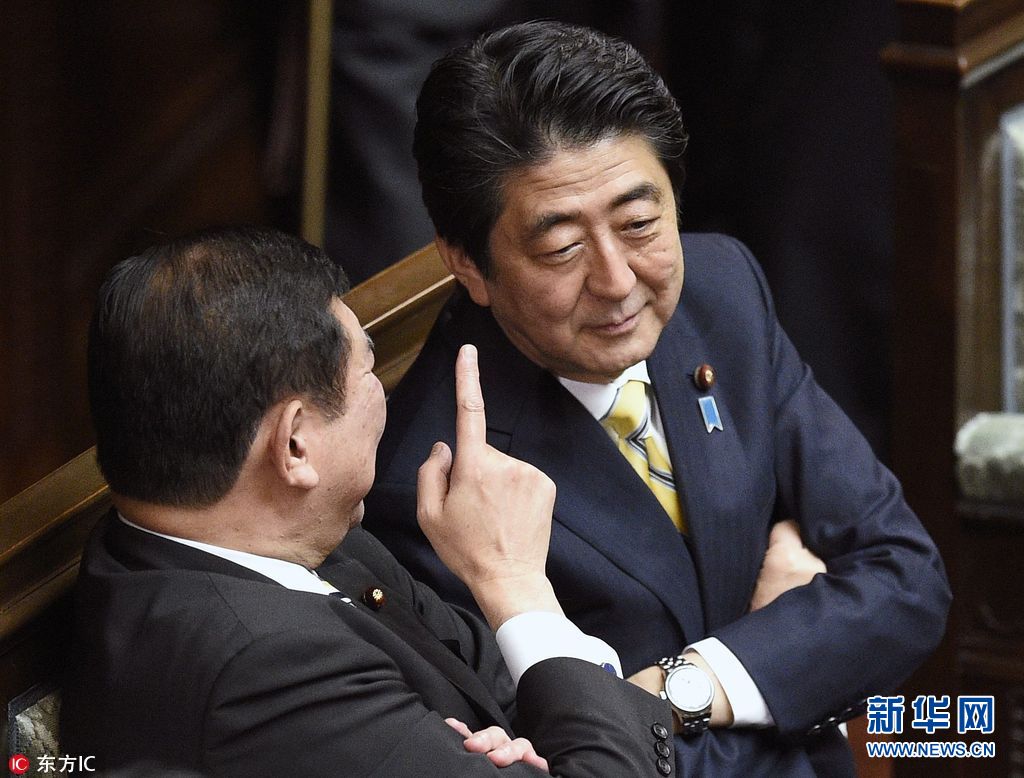 谁更适合担任日本首相？民调显示石破茂力压安倍成热门人选-新华网