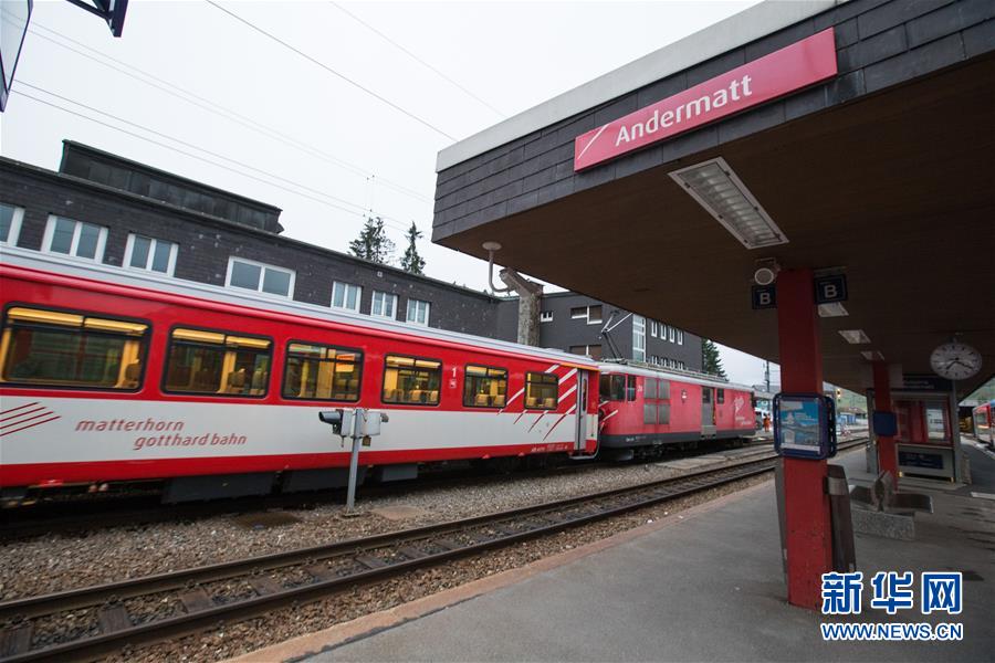 （國際）（2）瑞士兩列火車相撞約30人受傷