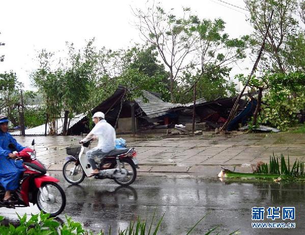 （國際）（1）颱風“達維”登陸越南中部11人死亡
