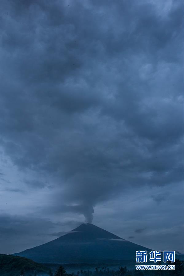 （國際）（7）巴厘島火山持續噴發