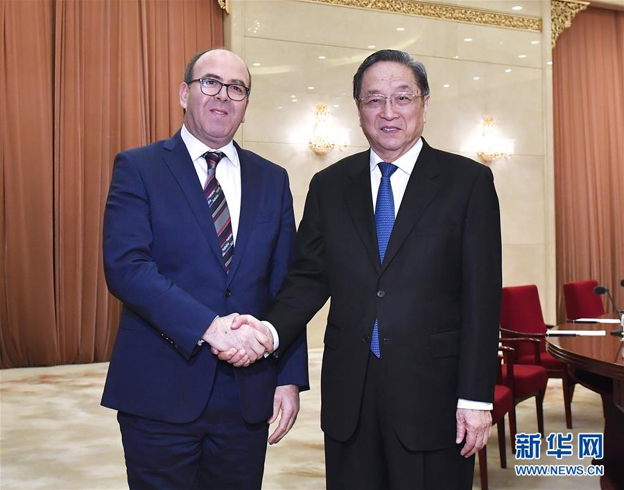 12月19日，全國政協主席俞正聲在北京與摩洛哥參議長本希馬舉行會談。 新華社記者 燕雁 攝