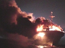 韓國漁船發生火災現場濃煙滾滾