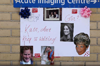 英國王室粉絲等待凱特王妃産訊