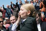季莫申科舉行競選集會 向支援者送飛吻