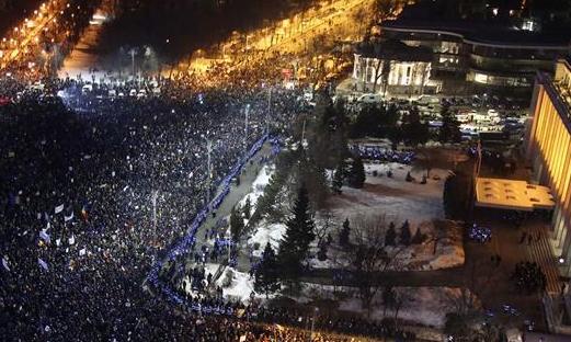 羅馬尼亞民眾抗議政府通過修改刑法緊急政令