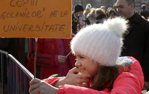 羅馬尼亞政府修改刑法引持續抗議 高清