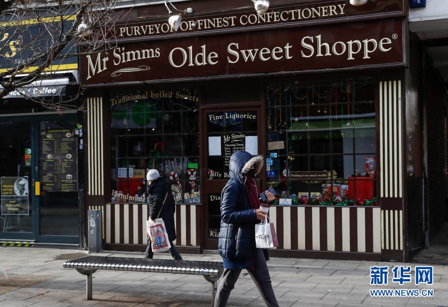 英国累计新冠确诊病例升至3543646例 新增确诊37892例