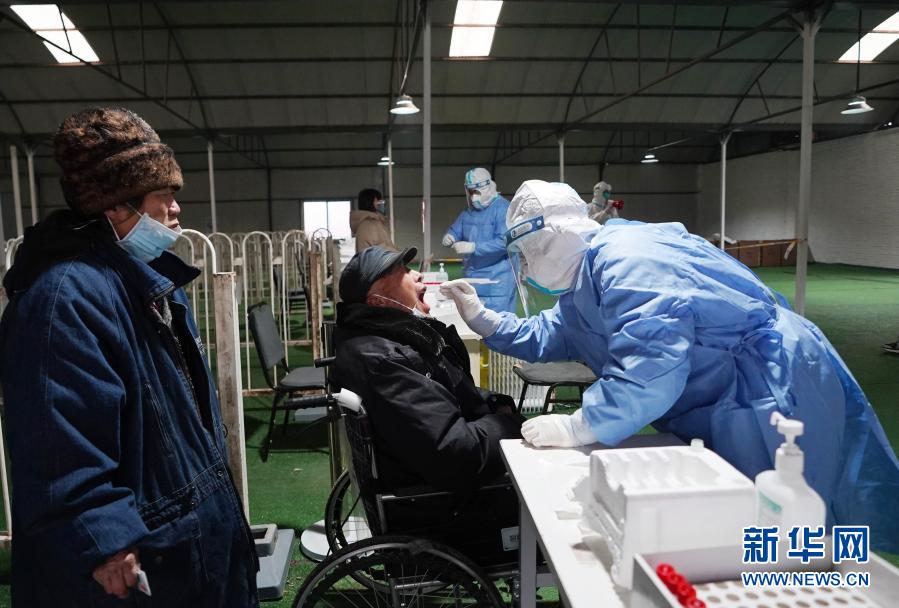 北京大兴启动第二轮大规模核酸检测 立310个检测点