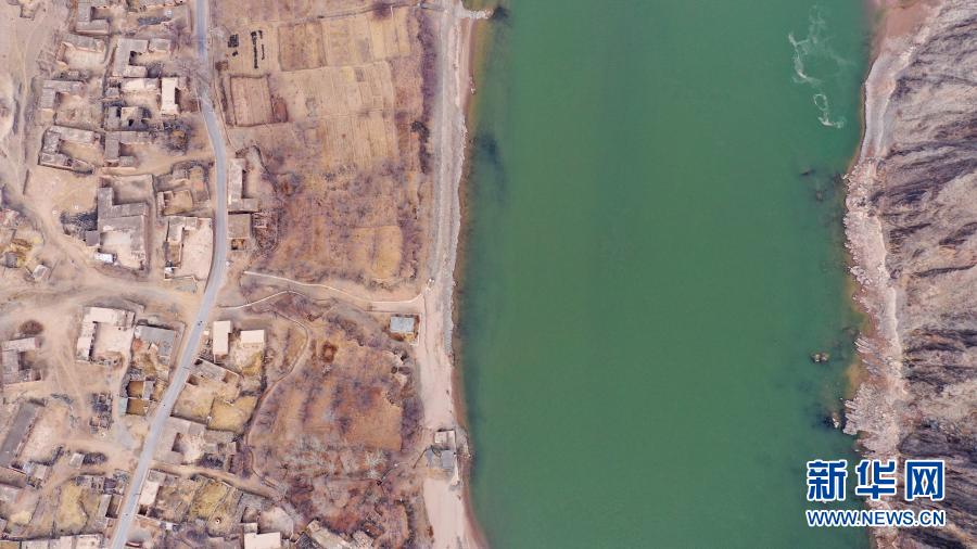 宁夏：初春时节黄河碧波荡漾