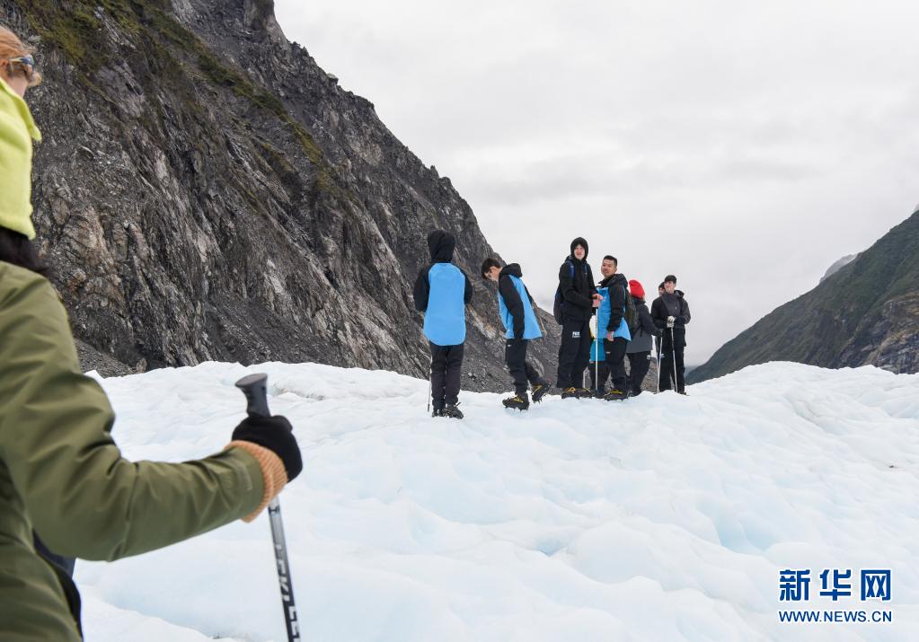 新西兰：正退化的新西兰福克斯冰川
