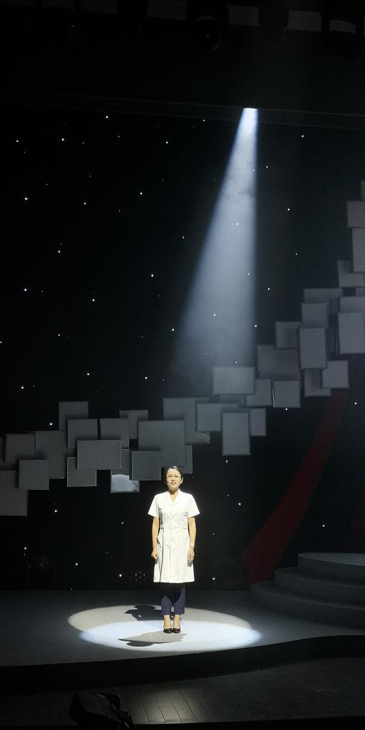 新华社|跨越百年,他们和前辈聊一聊青春