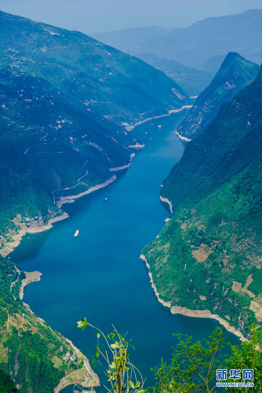 【"飞阅"中国】绝美山水 长江三峡巫峡口风景如画