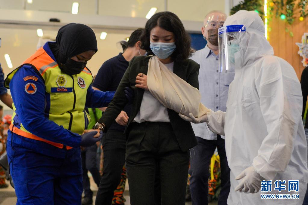 马来西亚首都发生地铁列车相撞事故致213人受伤