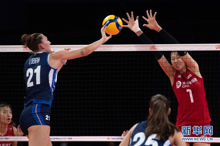 （体育）（3）排球&mdash;&mdash;世界女排联赛：中国队战胜意大利队