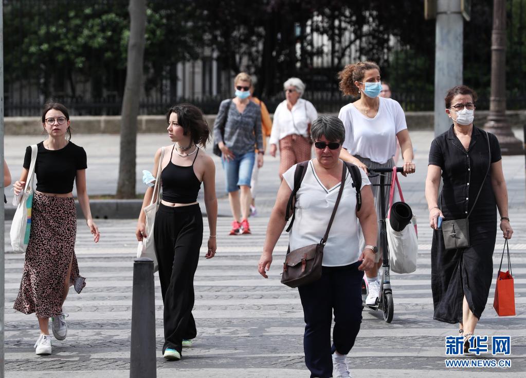法国宣布将提前解除宵禁 17日起户外一般情况下不再强制戴口罩