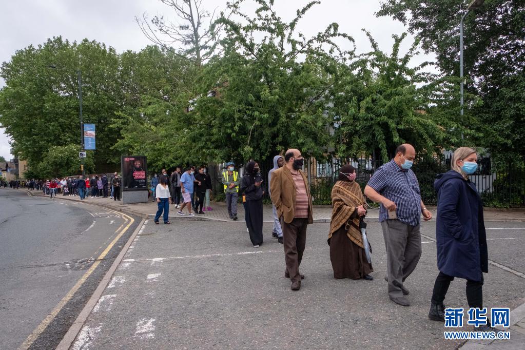 英格兰面向年满18岁人群放开新冠疫苗接种