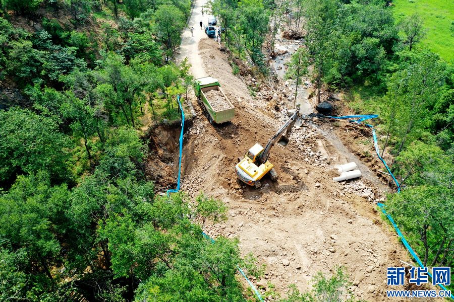 鹤壁淇县：抢修水毁路段