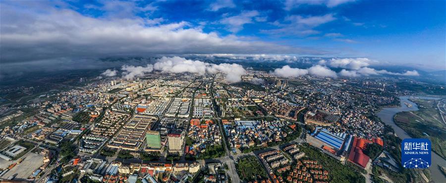 (新华全媒头条·图文互动)(1)边城大考——云南瑞丽战“疫”纪实