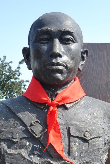 李家钰：“不灭倭寇誓不还”的川军将领