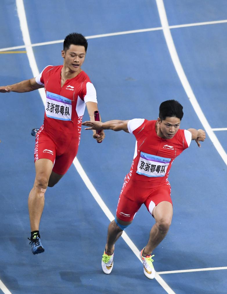 全运·致敬丨步履不息——致敬“亚洲飞人”苏炳添_第十五届全国运动会_新华网, image size:782x1012