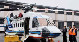 价值亿元直升机&ldquo;飞&rdquo;过新沙海关