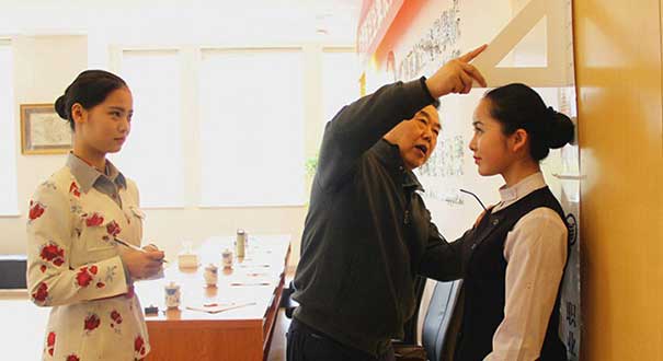 空乘招聘现场美女如云 95后气质女孩颜值爆表