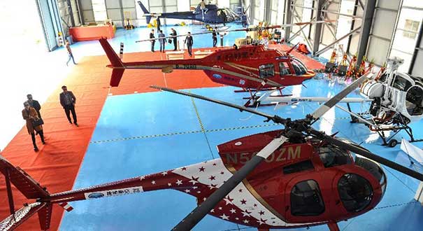 浙江宁波新开大型直升机展示销售店（组图）