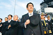 维持支持率 安倍还有啥新招?