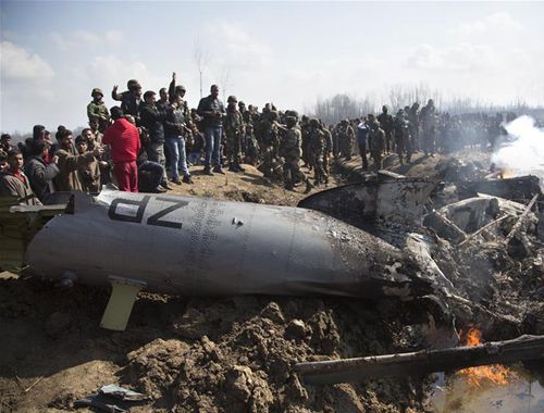 巴基斯坦軍方稱擊落兩架侵入巴領空的印度軍機