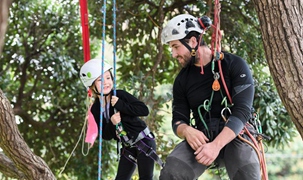 新西蘭：兒童周末爬樹體驗