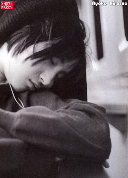 Ryoko_Hirosue0016