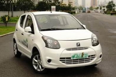 众泰云100纯电动车