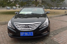 两会用车索八实拍