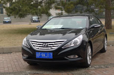 两会用车索八实拍