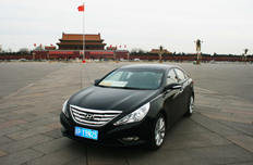 两会用车索八实拍