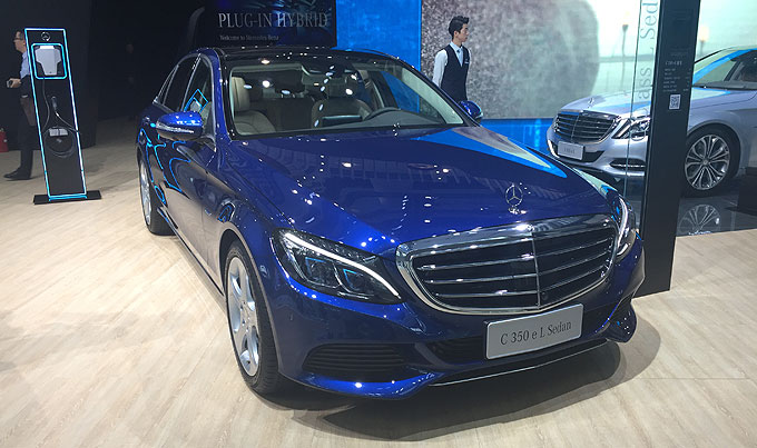 奔驰C350eL插电混动上市 售价59.90万元
