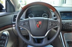 荣威950静态内饰实拍图