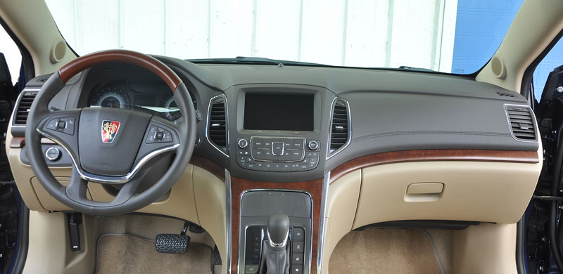 荣威950内饰设计更人性化