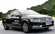 重点新车:2012款迈腾