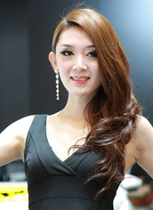 东风标致车模抢先看：罗璇