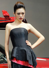 东风标致车模抢先看：石怡