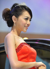 东风标致车模抢先看：宋歌