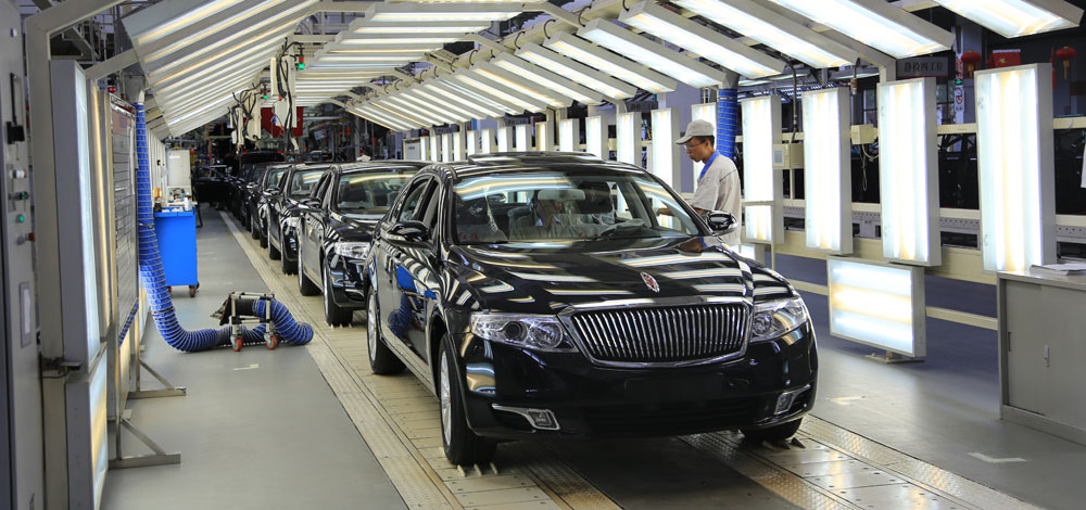 用心追求理想服务 红旗一直在努力