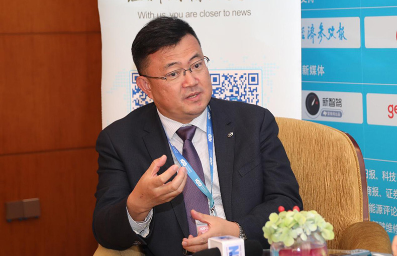 席忠民：新能源汽车的竞争力在于与科技相结合