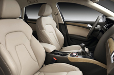 奥迪A4L内饰大图