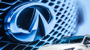 英菲尼迪借口剐蹭痕迹不予更换轮毂 被指&ldquo;假召回&rdquo;